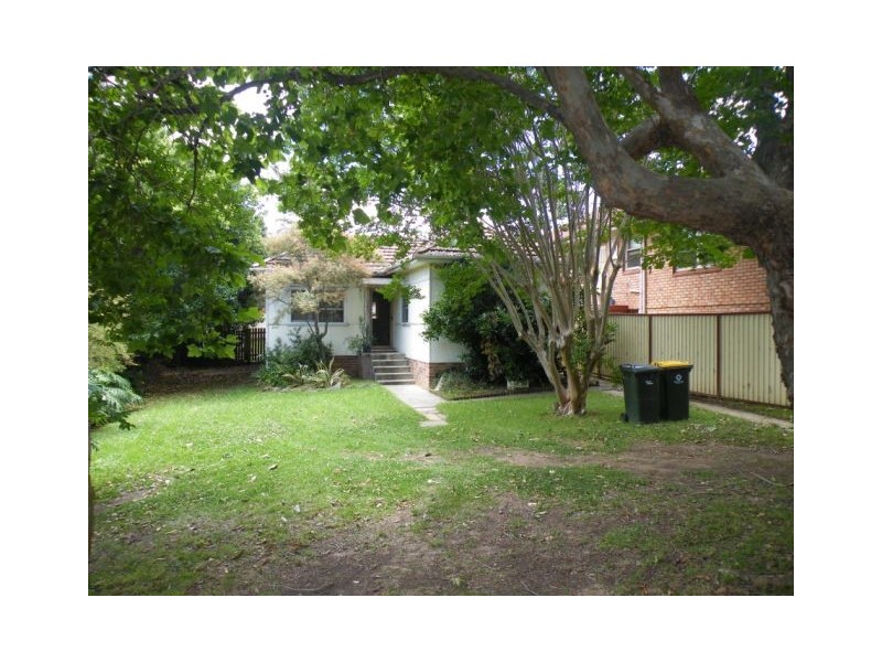 5 Bernard Street, Westmead NSW 2145