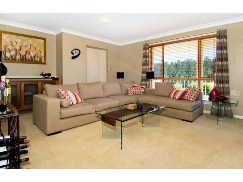 8 Resolution Place, Port Macquarie NSW 2444