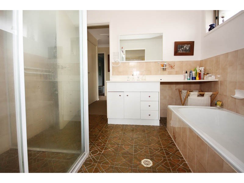 2/13 Teraglin Road, Port Macquarie NSW 2444