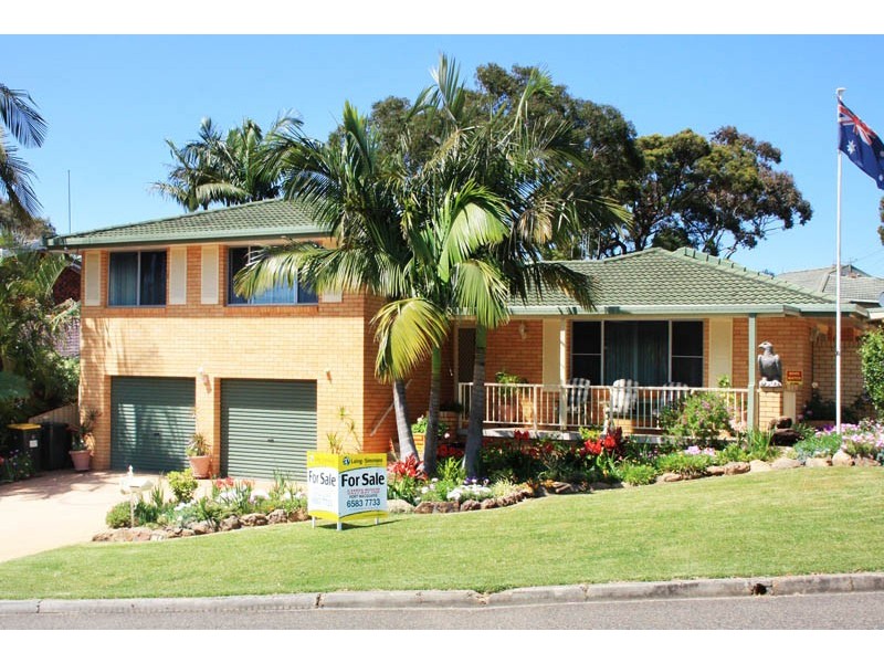 42 Shelly Beach Road, Port Macquarie NSW 2444