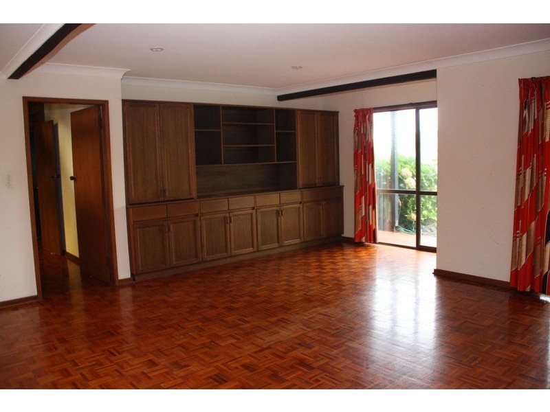 8 Davis Cres, Port Macquarie NSW 2444