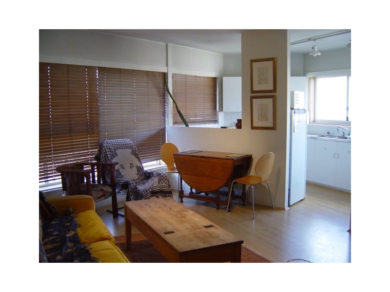 27/15  Wylde Street, Potts Point NSW 2011