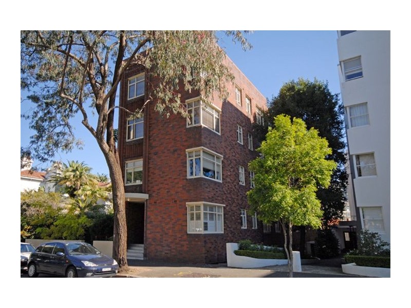 8/94  Elizabeth Bay Road, Elizabeth Bay NSW 2011