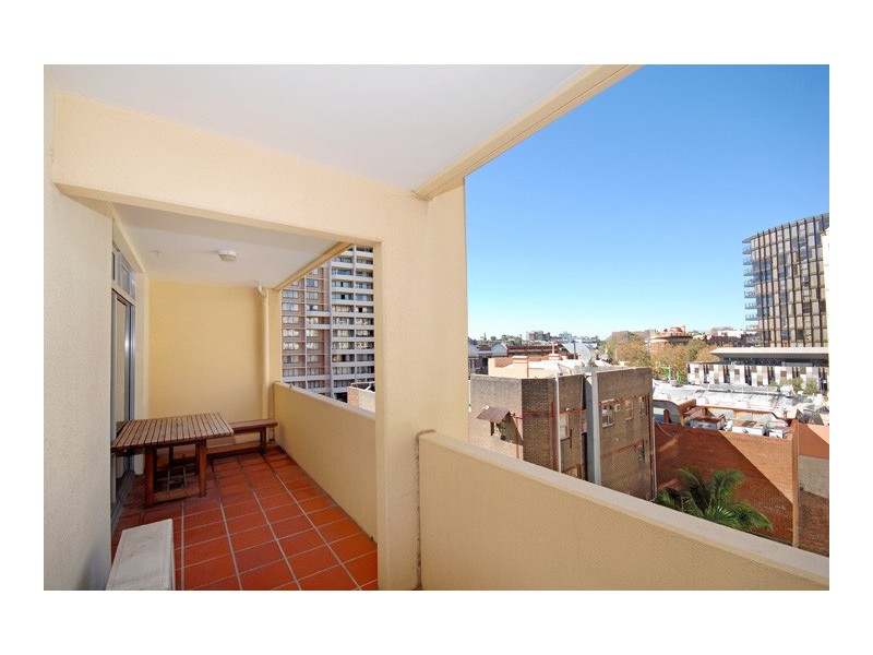 B62/6-18  Poplar Street, Surry Hills NSW 2010