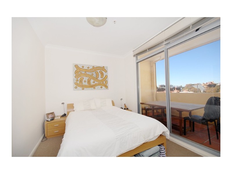 B62/6-18  Poplar Street, Surry Hills NSW 2010