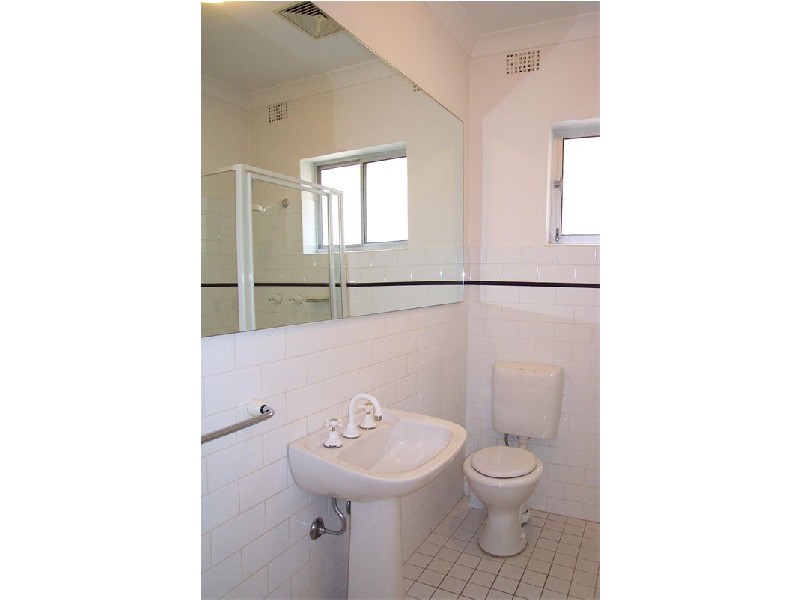 4/8  Kensington Road, Summer Hill NSW 2130