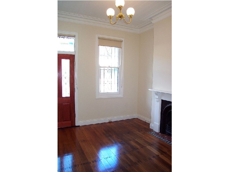 8  Albert Street, Redfern NSW 2016