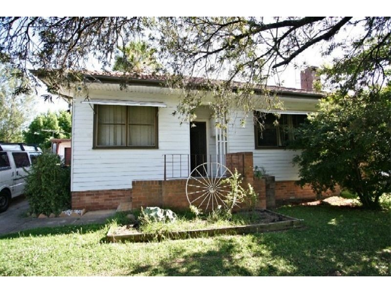 129 FItzwilliam Road, Toongabbie NSW 2146