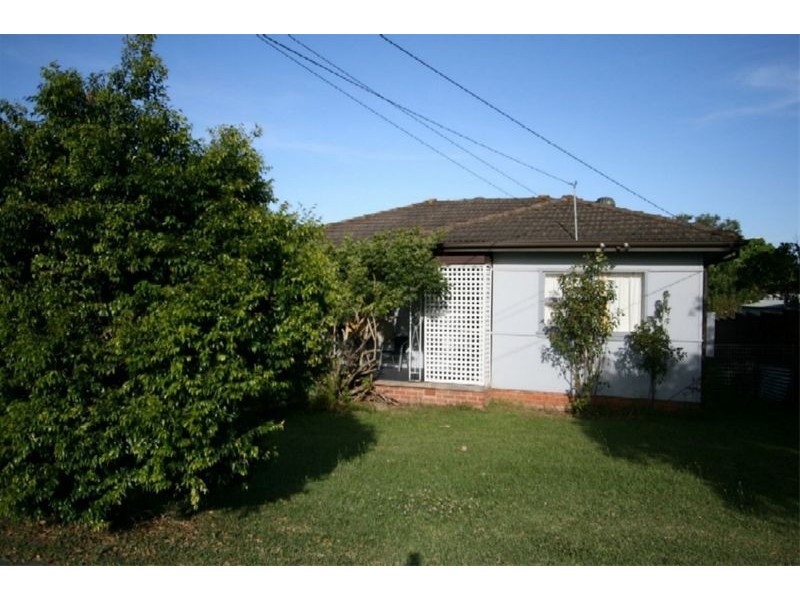 5 Eddy Street, Merrylands West NSW 2160