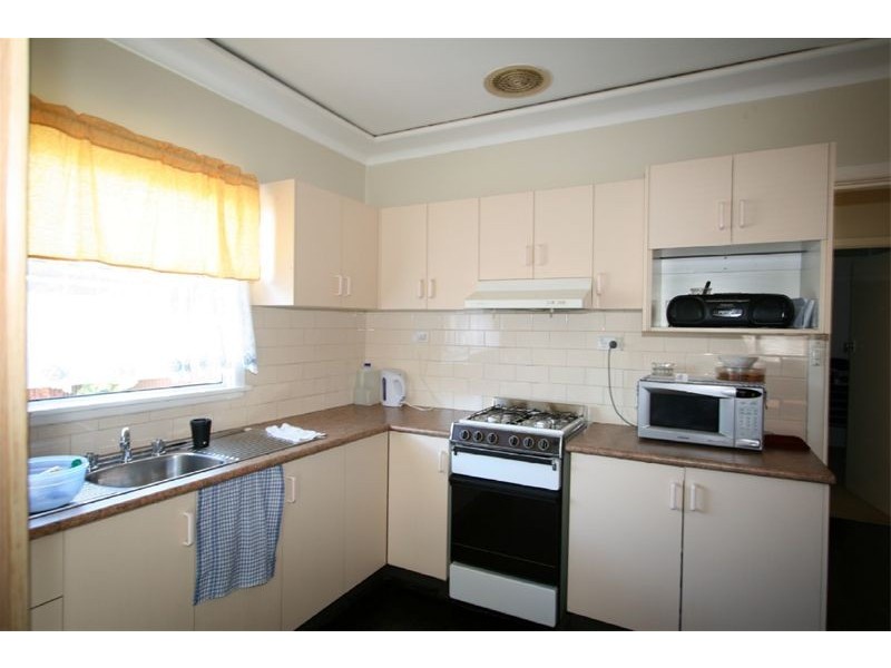 5 Eddy Street, Merrylands West NSW 2160