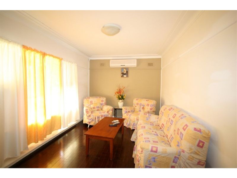 5 Eddy Street, Merrylands West NSW 2160