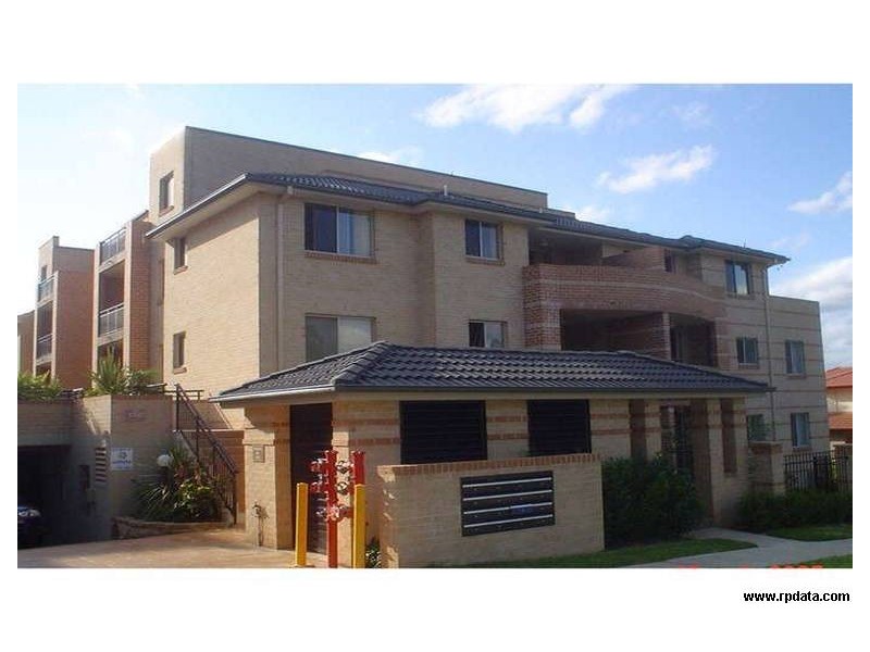 18/2A Conie Avenue, Baulkham Hills NSW 2153