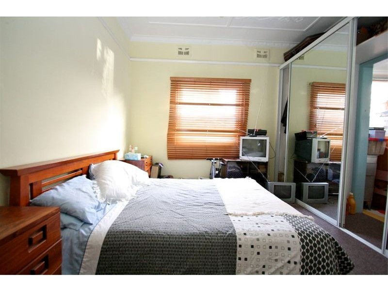 18 Layton Street, Wentworthville NSW 2145