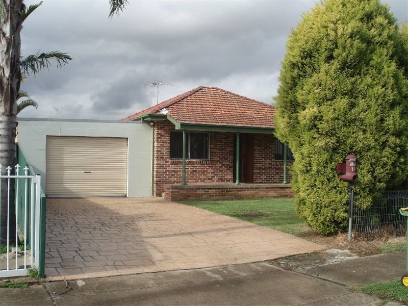 14 Junction Road, Guildford NSW 2161