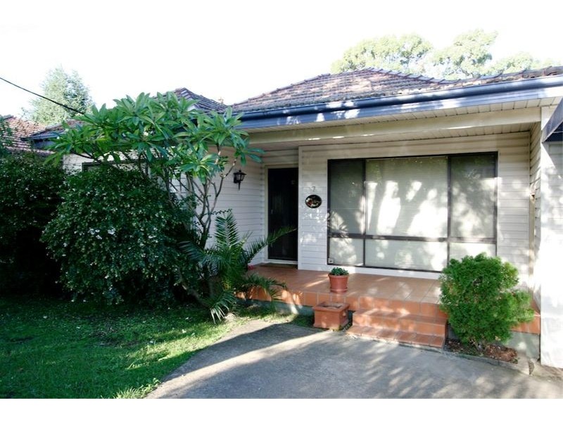 7 Bringelly Avenue, Pendle Hill NSW 2145