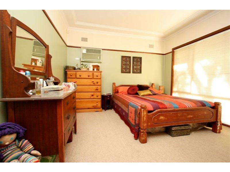 7 Bringelly Avenue, Pendle Hill NSW 2145