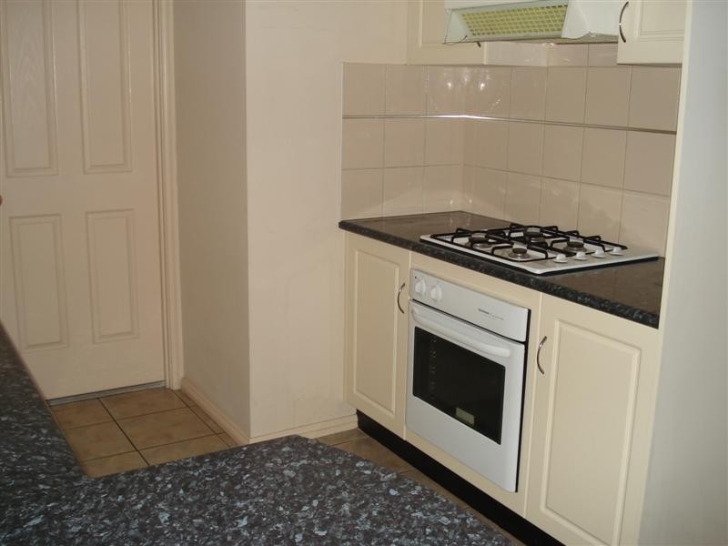 2/163 Targo Road, Girraween NSW 2145