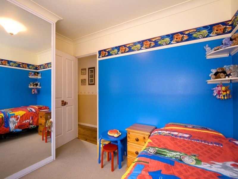 18 Piquet Crescent, Toongabbie NSW 2146