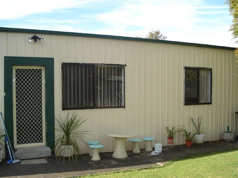 10 Arnett Street, Pendle Hill NSW 2145