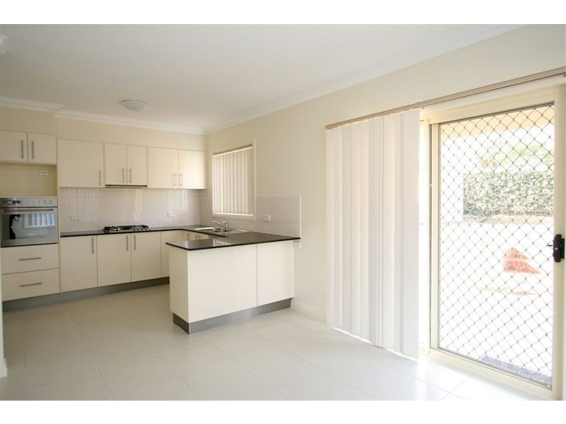 37 Wyena Road, Pendle Hill NSW 2145