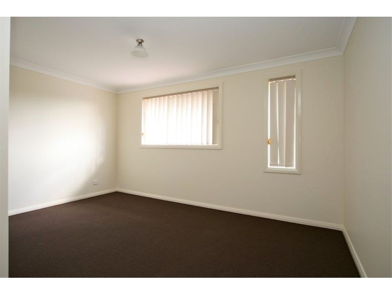 37 Wyena Road, Pendle Hill NSW 2145