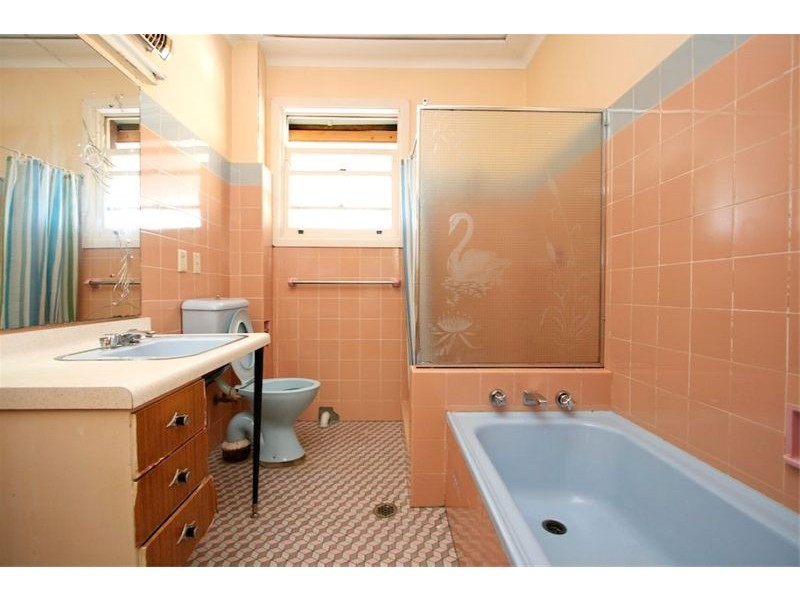 64 Ettalong Road, Greystanes NSW 2145