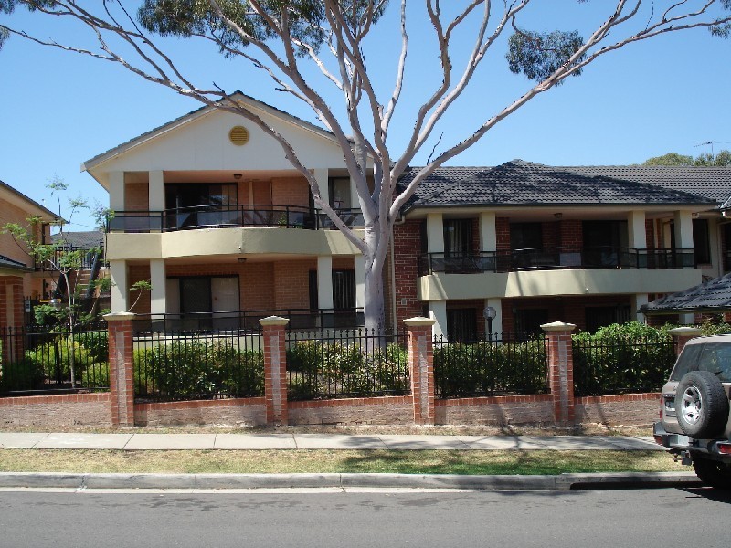18/78 Old Northern Rd, Baulkham Hills NSW 2153