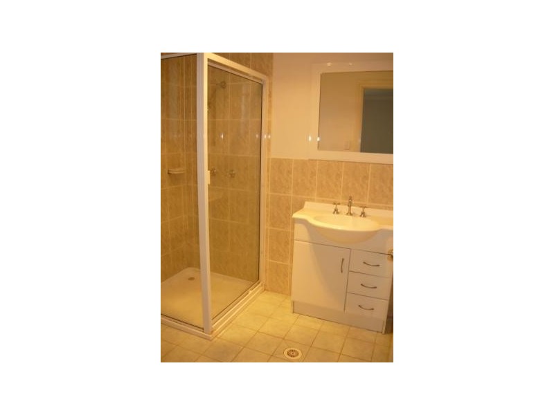 2 Levy Street, Pendle Hill NSW 2145