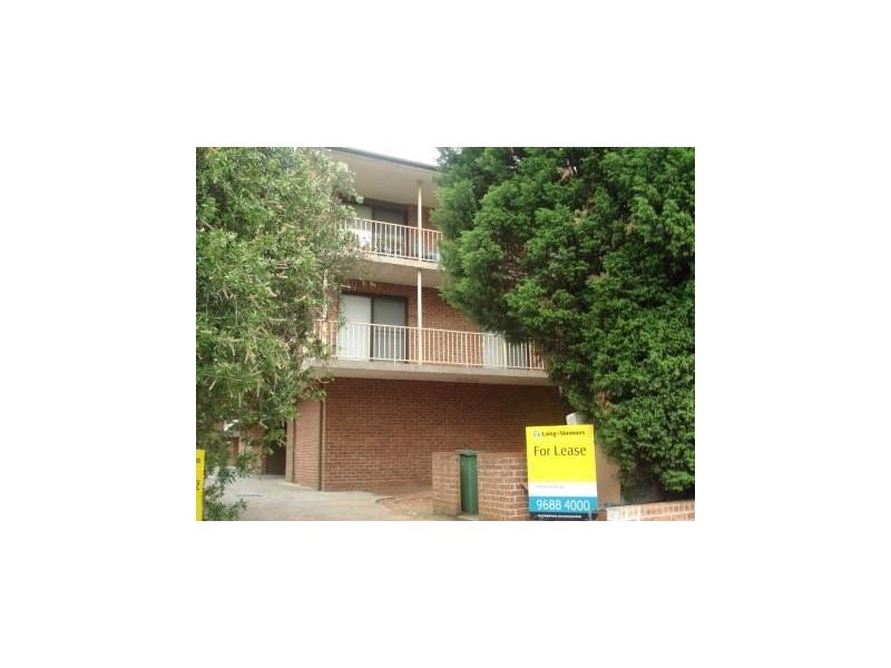 1/122 Good Street, Granville NSW 2142