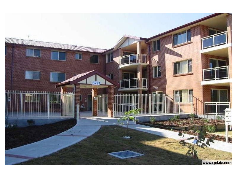 6/5 Weigand Avenue, Bankstown NSW 2200