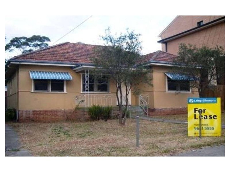 26 Lydbrook Street, Westmead NSW 2145