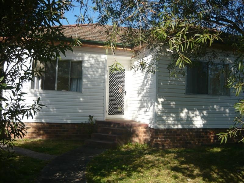 27A Lamonerie Road, Toongabbie NSW 2146