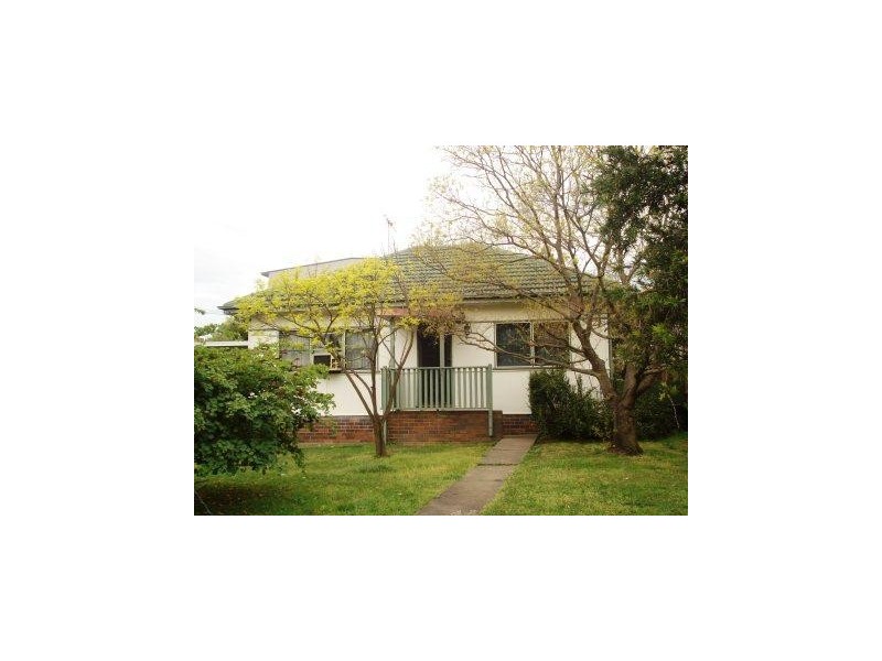 12 Lydbrook Street, Wentworthville NSW 2145