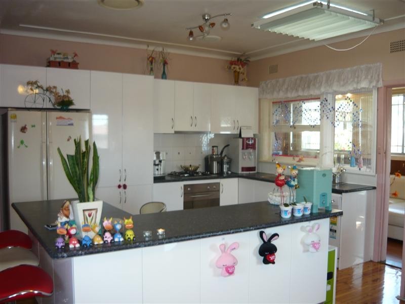 31 May Street, Constitution Hill NSW 2145