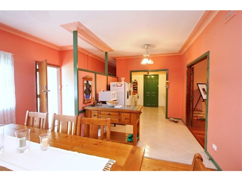 21 Derbyshire Avenue, Toongabbie NSW 2146