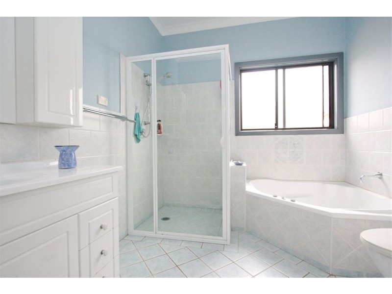 21 Derbyshire Avenue, Toongabbie NSW 2146