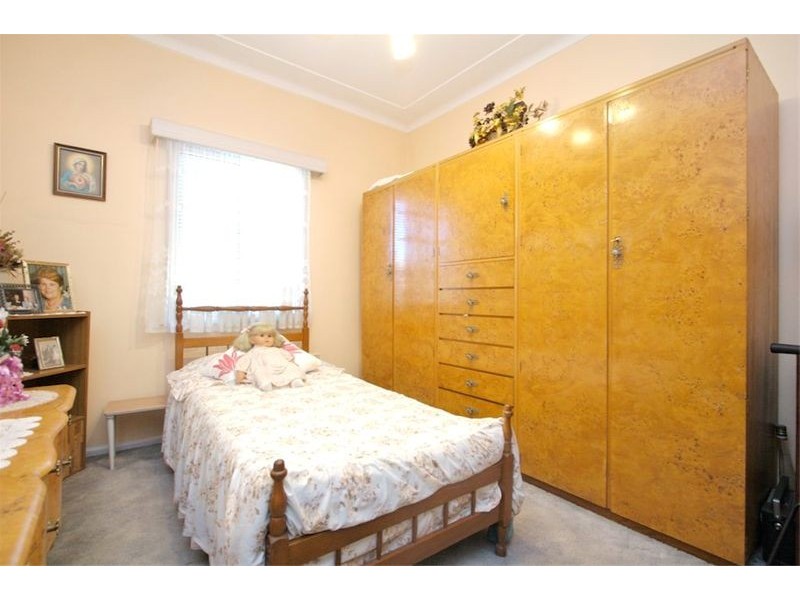 2 Boyne Avenue, Pendle Hill NSW 2145