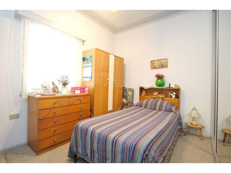 2 Boyne Avenue, Pendle Hill NSW 2145