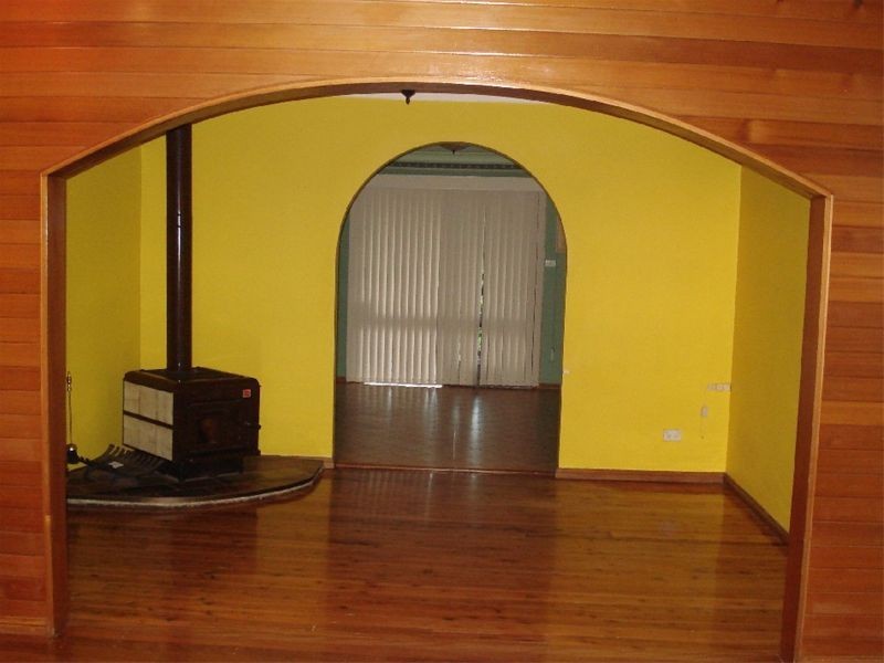 11 Burrabogee Road, Pendle Hill NSW 2145