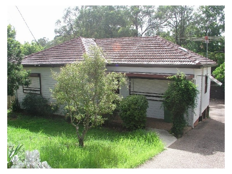 1  Lennox Street, Old Toongabbie NSW 2146
