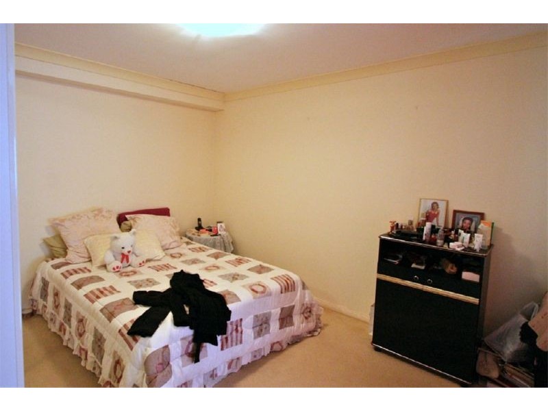 18/2  Kane Street, Guildford NSW 2161