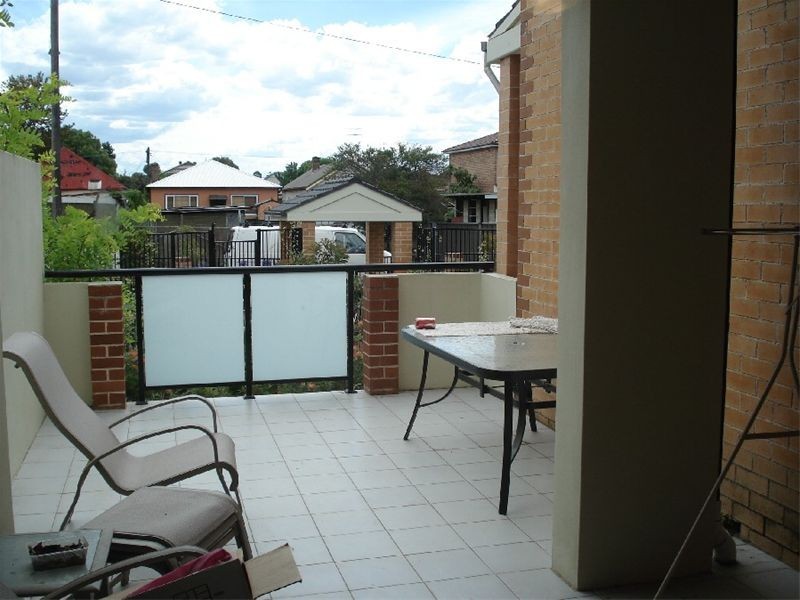 6/57-61  Penelope Lucas Lane, Rosehill NSW 2142