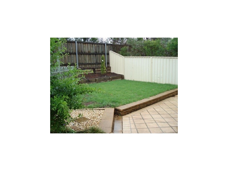 8  Woodfull Circuit, Rouse Hill NSW 2155