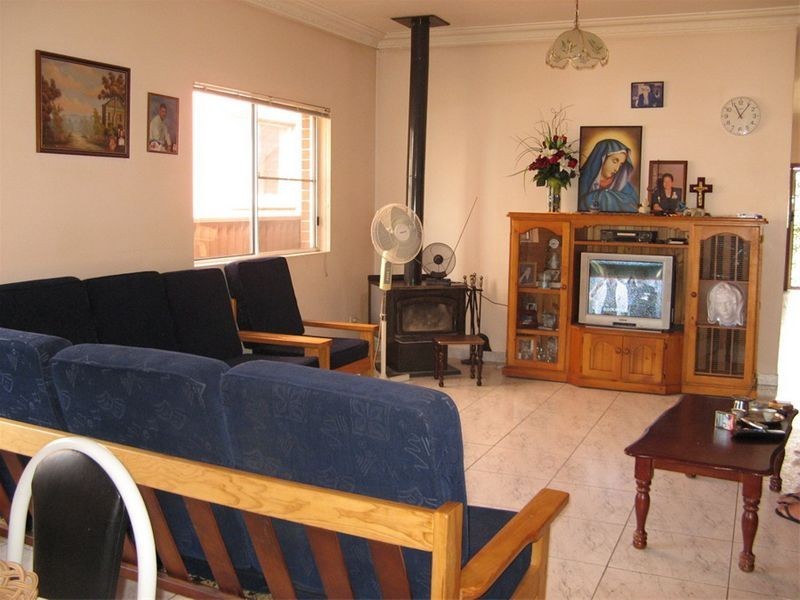 18 Shelly Street, Campsie NSW 2194