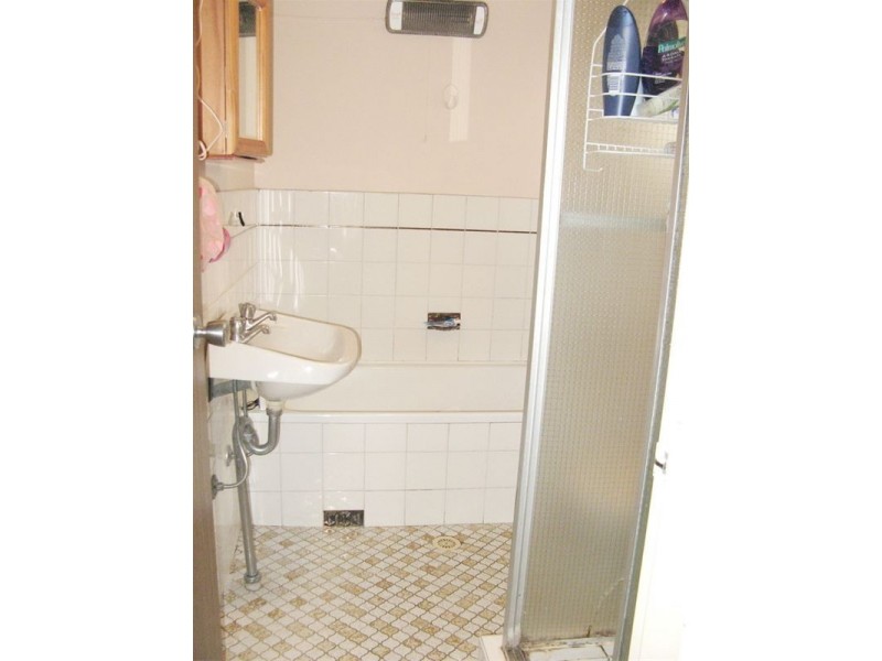 2/60 Second Ave, Campsie NSW 2194