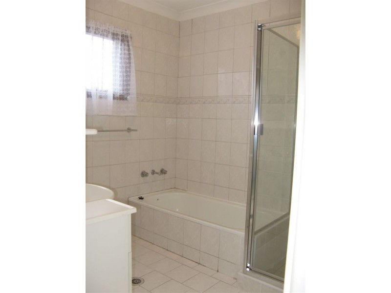 35 Frampton Avenue, Marrickville NSW 2204