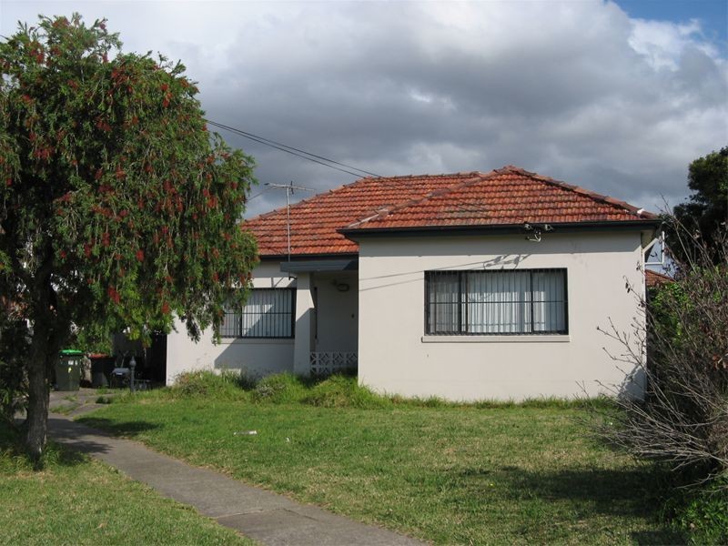 2 Omaha Street, Belfield NSW 2191