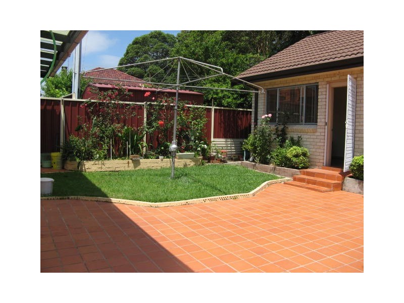 1 Simmons Road, Kingsgrove NSW 2208