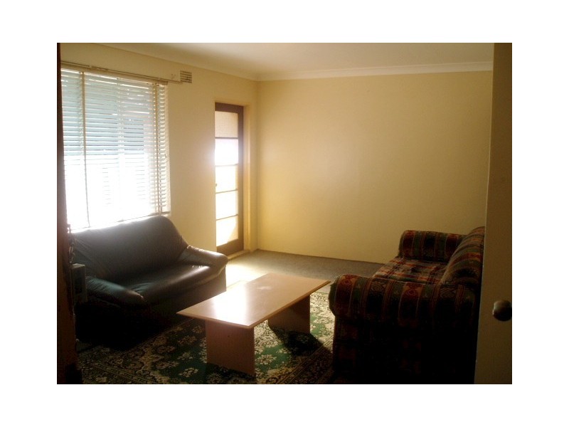 8/30 Third Avenue, Campsie NSW 2194