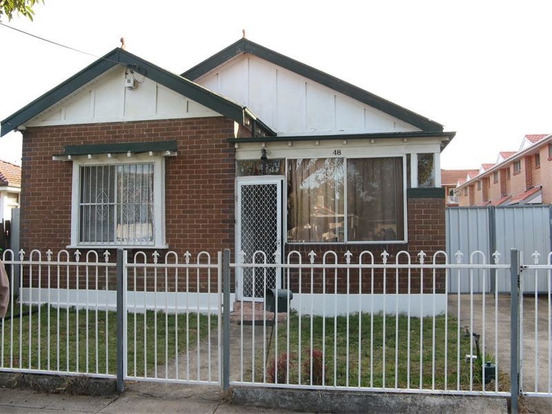 48 THIRD AVE, Campsie NSW 2194